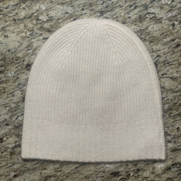 Nordstrom cashmere beanie NWOT - Picture 2 of 5